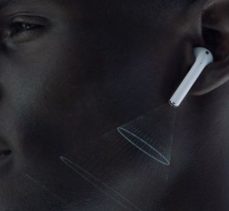 Apple, Kablosuz Kulaklığı AirPods’ların İşlevini Artırıyor!