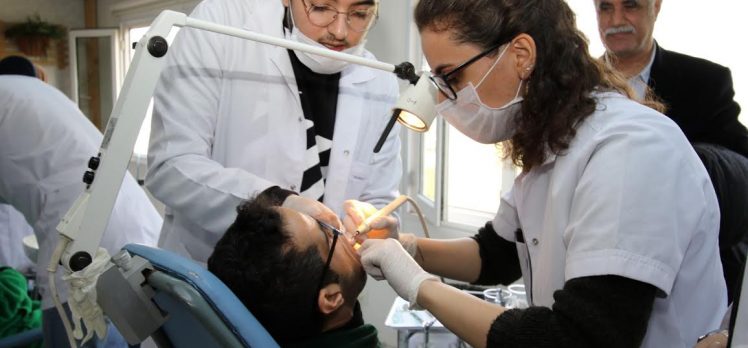 200 Özel Öğrenciye Diş Sağlığı Taraması
