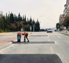 Gebze’de yol onarımlarına devam ediliyor