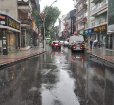 İzmit Bağdat ve Zincirlikuyu Caddelerine aşınma asfaltı serildi