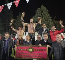 <strong>Altınova’da başpehlivanlığı Hüseyin Gümüşalan kazandı</strong>