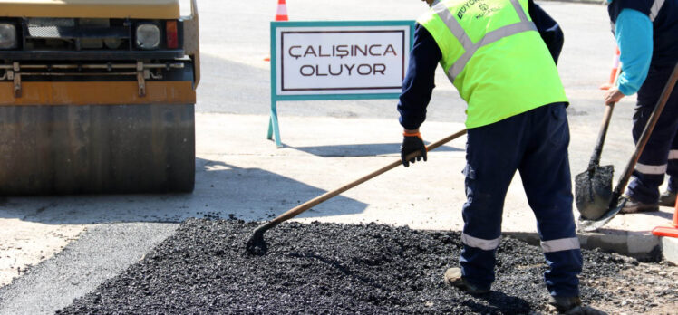 <strong>Gebze ve Çayırova’da yol onarımları yapıldı</strong>