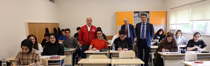 Gençler, Darıca Belediyesi ile üniversiteli oluyor