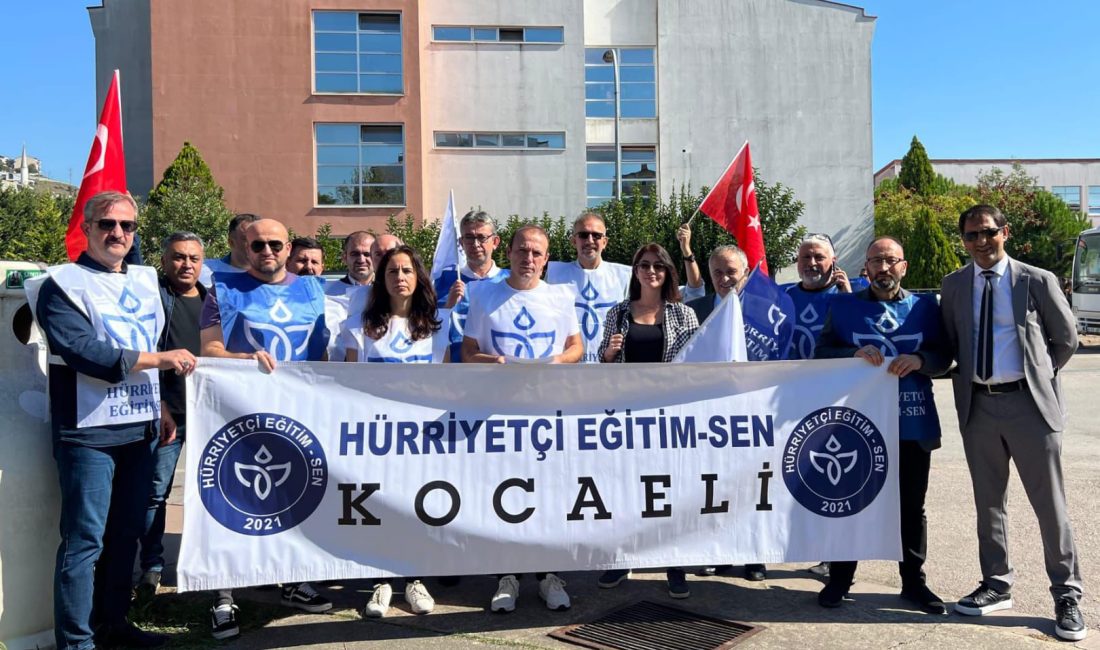 Hürriyetçi Eğitim Sen KOcaeli Şubesi İl Mİlli Eğitim Müdürlüğü'nde yapılan