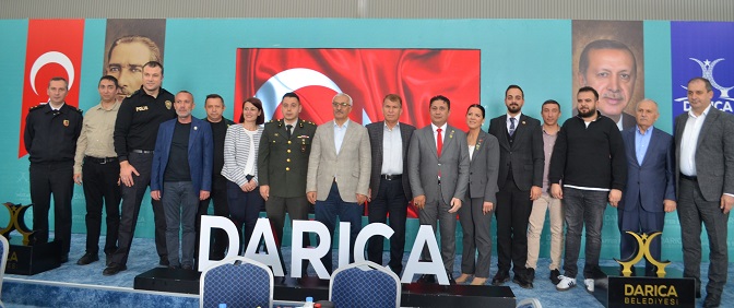 Darıca’da anneler günü nedeniyle   sabah saatlerinde    Türkiye Harp Malulü Gaziler,