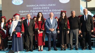 Darıca Fen Lisesi 2024-2025 Eğitim-Öğretim Yılı “Mezuniyet Töreni”  okul bahçesinde
