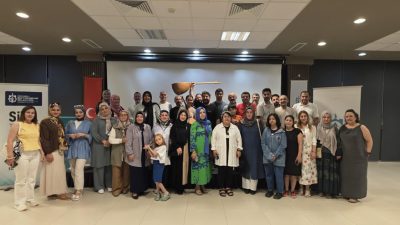 Türkiye’nin dört bir yanından edebiyat tutkunlarını bir araya getiren Balyanoz