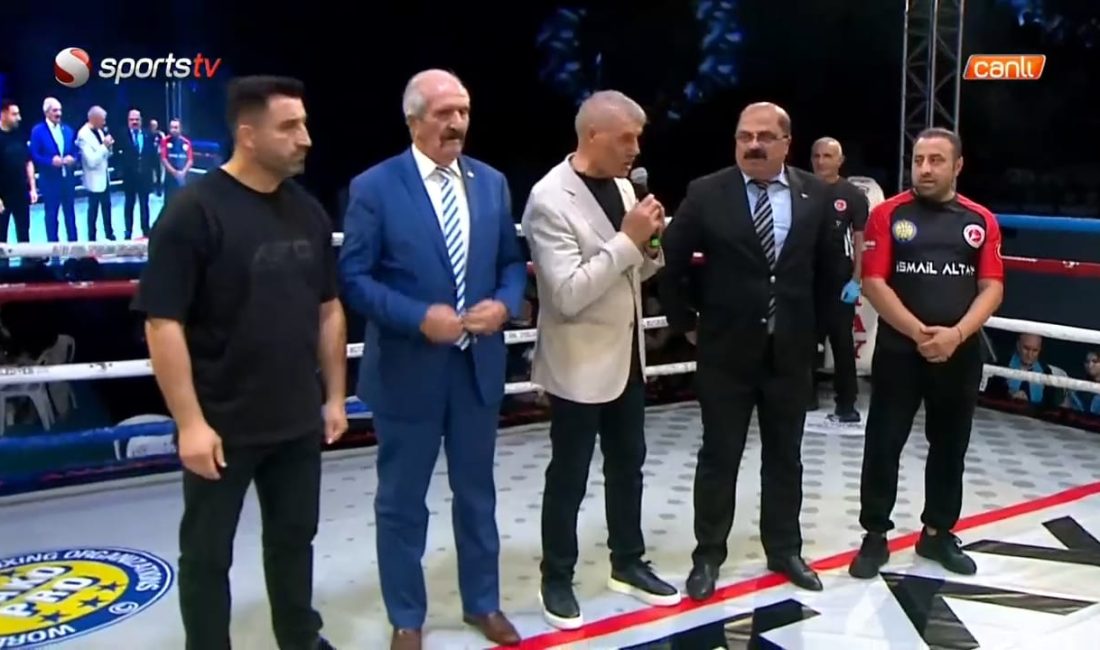 İsmail Altay Fight Arena Kickboks K-1 Ring organizasyonu Darıca'da yapıldı