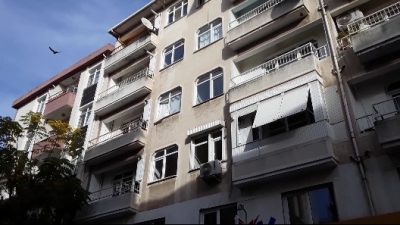 Darıca 'nın  Zincirlikuyu Mahallesi’nde bulunan 5 katlı “Beyaz Saray”isimli