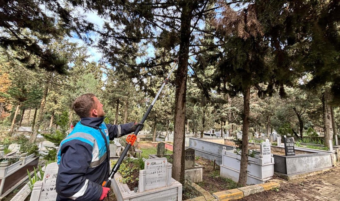 Gebze Belediyesi Mezarlıklar Müdürlüğü ekipleri, Ramazan ayı ve yaklaşan bayram öncesinde