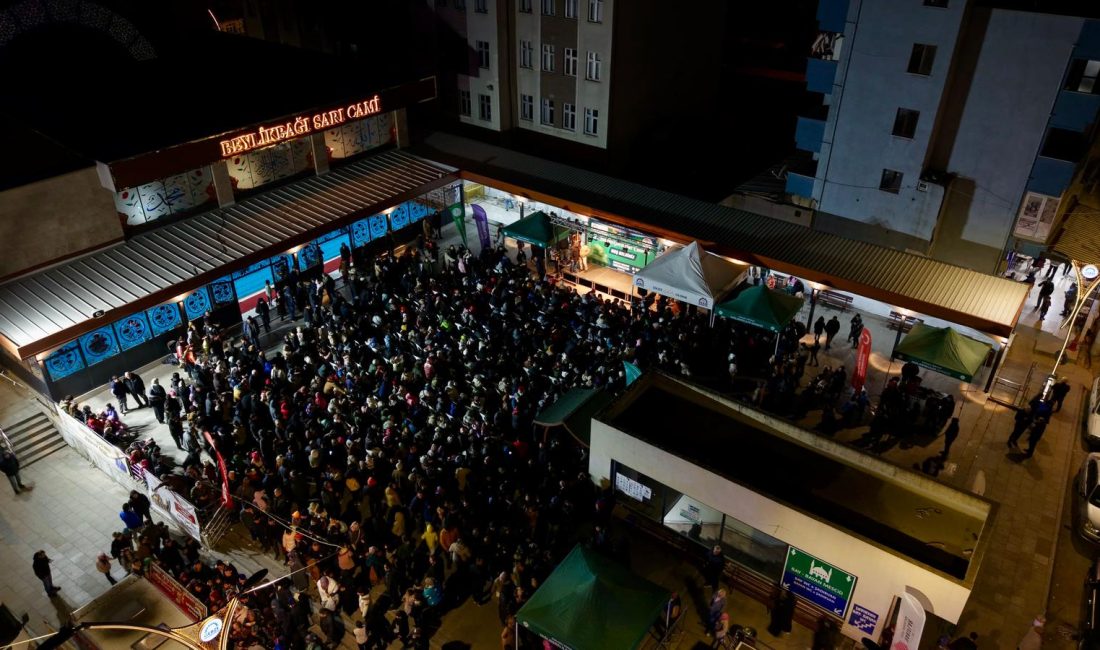 Gebze’de Ramazan ayının manevi atmosferi ve neşesi, Beylikbağı Sarı Camii
