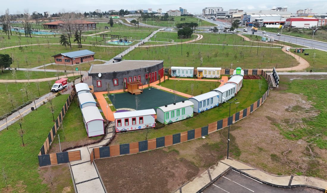 Çocukların güvenli ve eğitici ortamda eğlenerek vakit geçirdiği “Lokomotif Çocuk