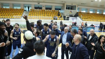 Türkiye Basketbol Ligi 2025-2026 sezonunu şampiyon olarak noktalayan Çayırova Belediyesi,