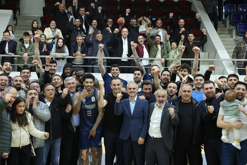 Türkiye Basketbol Ligi’nde 2025-2026 sezonunun şampiyonu Çayırova Belediyesi oldu. Ligin