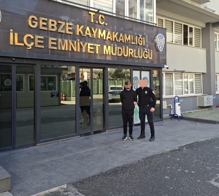 Hakkında “Bilişim Sistemlerinin Kullanılması Suretiyle Hırsızlık” suçundan kesinleşmiş 5 yıl