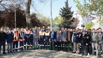 Gebze Belediyesi, baharın gelişiyle birlikte ilçe genelinde sürdürdüğü kapsamlı temizlik