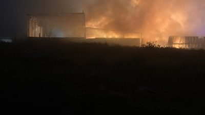 Pelitli Mahallesi Atatürk Caddesi uzerinde sokakta bulunan bir geri dönüşüm