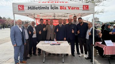YRP Gebze İlçe Teşkilatı tarafından Gebze Kent Meydanı’nda teşkilat mensuplarımız