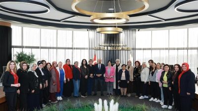 Kocaeli genelinde görev yapan kadın muhtarlar, Gebze Belediyesi ev sahipliğinde düzenlenen “Gebze