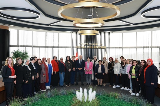 Kocaeli genelinde görev yapan kadın muhtarlar, Gebze Belediyesi ev sahipliğinde düzenlenen “Gebze