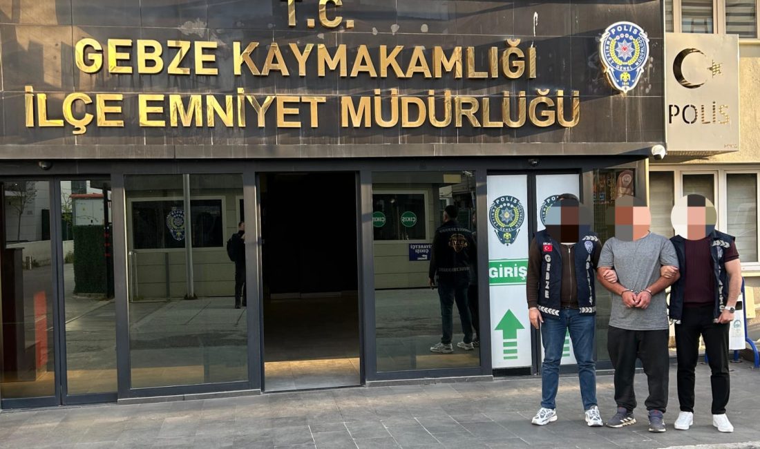 Hakkında 24 yıl 15 gün kesinleşmiş hapis cezası bulunan 1