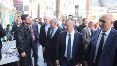 Kocaeli Büyükşehir Belediye Başkanı Tahir Büyükakın, “Sadece Hizmet Ettik” başlığıyla