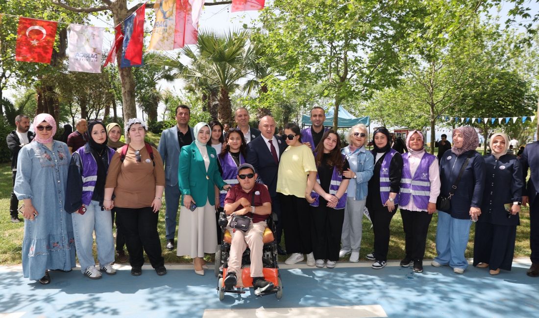 Engelliler Haftası kapsamında Darıca Belediyesi tarafından düzenlenen “Hayatı Paylaşmaya Engel
