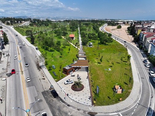 Kocaeli Büyükşehir Belediyesi’nin Gebze’ye kazandırdığı Millet Bahçesi, yalnızca yeşil alan