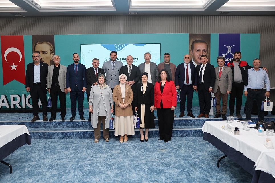 Darıca Belediye Başkanı Muzaffer Bıyık, mahalle muhtarlarıyla düzenli istişare toplantıları