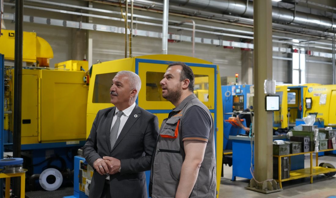 Gebze Ticaret Odası, üyelerinin teknolojiye uyum sağlayan, dijital dönüşümü yöneten