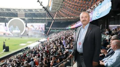 Gebze Belediye Başkanı Zinnur Büyükgöz, dün akşam Kocaeli'nde  Cumhurbaşkanı