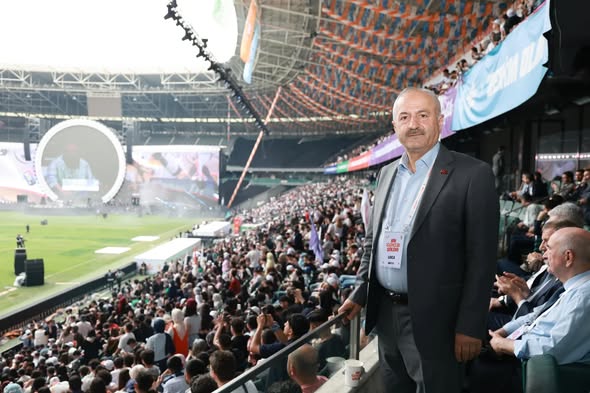 Gebze Belediye Başkanı Zinnur Büyükgöz, dün akşam Kocaeli'nde  Cumhurbaşkanı