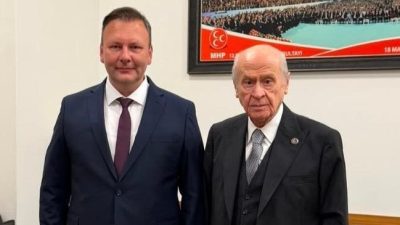 

Milliyetçi Hareket Partisi (MHP) Kocaeli İl Başkanlığı’nda bayrak değişimi ve