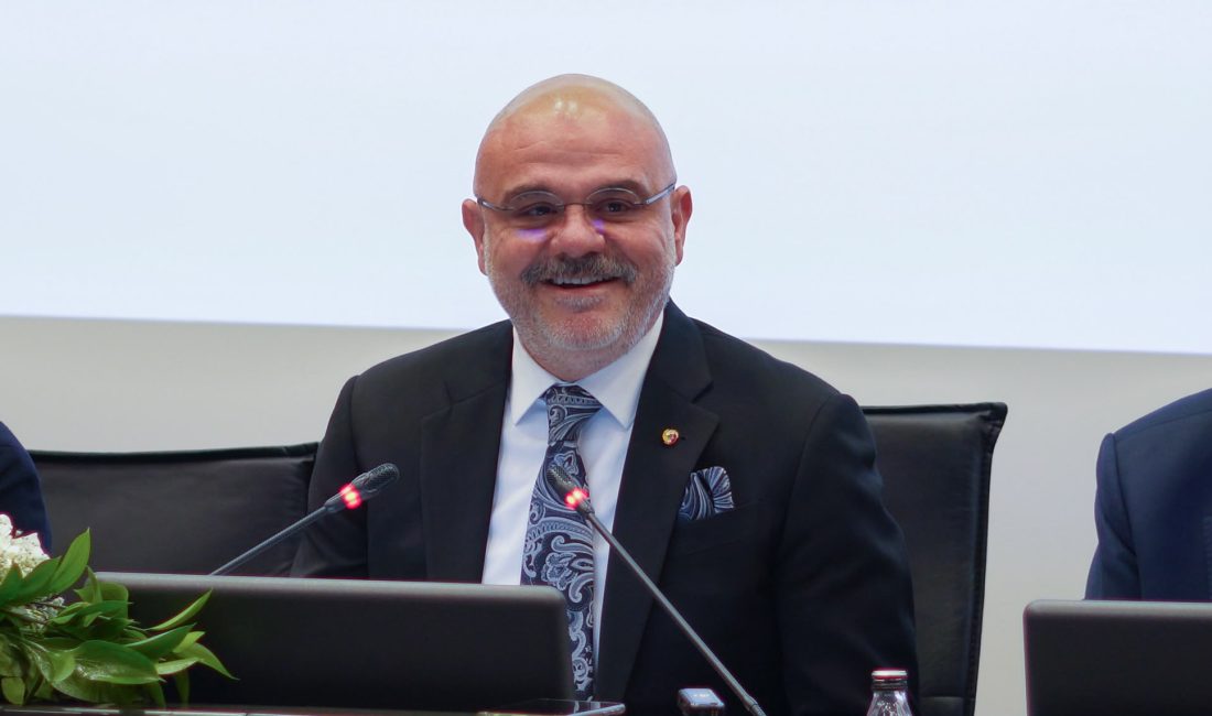 Gebze Ticaret Odası Meclis Başkanı Oğuz Şerifalioğlu Meclis Başkanlığı’nı yaptığı
