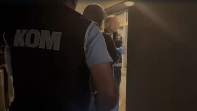 Darıca’da  bir iş yerini benzin dökerek kundaklama girişiminde bulundukları iddia