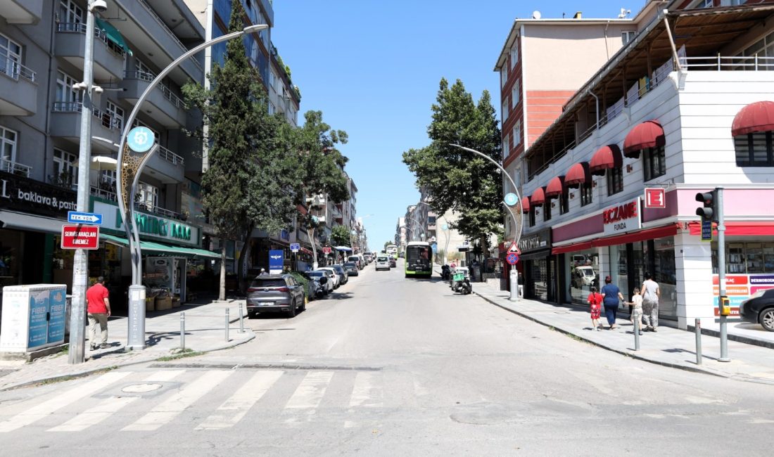 Ulaşım alanında yaptığı yatırımlarla kent trafiğinin daha sürdürülebilir olmasını hedefleyen