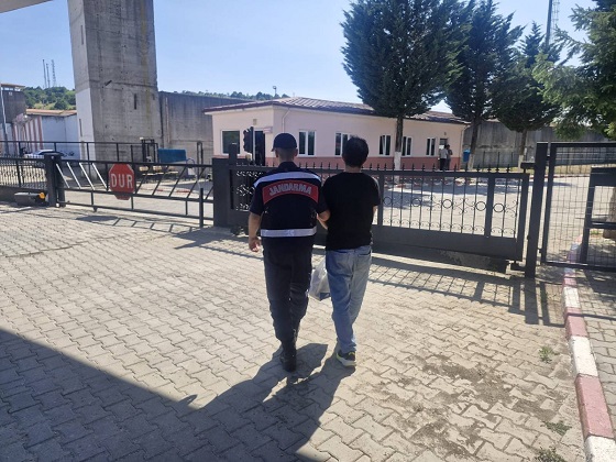Hakkında “Herkesin Girebileceği Bir Yerde Bırakılmakla Birlikte Kilitlenmek Suretiyle Hırsızlık”