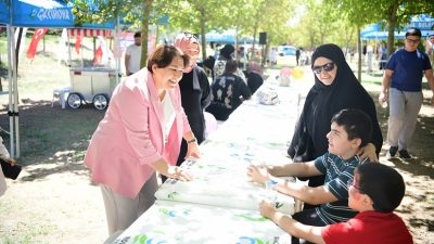 Çayırova Belediyesi Fatma Çelik Engelliler Merkezi Yaz Okulları’nda eğitim alan