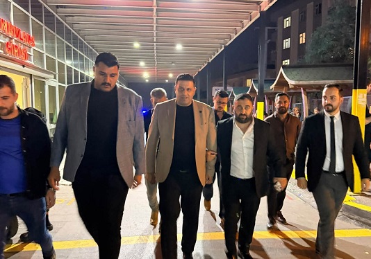 MHP Darıca İlçe Başkanı Yavuz Furunci ve beraberindeki teşkilat yöneticileri,