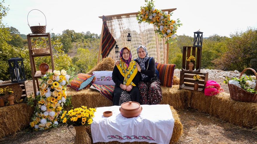 Kocaeli Büyükşehir Belediyesi, Gebze Duraklı Köyü’nde düzenlediği “Anne Şehir’le Köyde