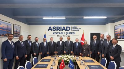 Asrın İş İnsanları Derneği (ASRİAD) Kocaeli Şubesi, yeni yönetim merkeziyle