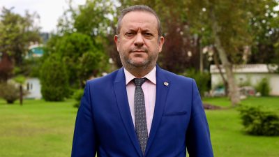 Kocaeli Gazeteciler Cemiyeti Başkanlığına adaylığını açıklayan Hüseyin Öziri, yeni dönem